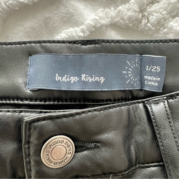 Indigo Rising Black Faux Leather Straight Leg Pants Size 25 Baddie Night Out - Picture 4 of 4